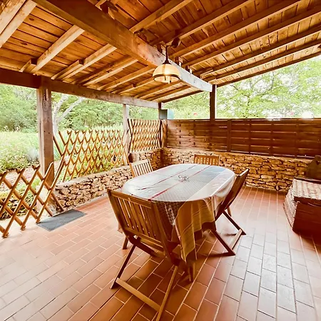 Maison Chaleureuse Au Coeur De La Nature Lascaux Dordogne 4 Pers