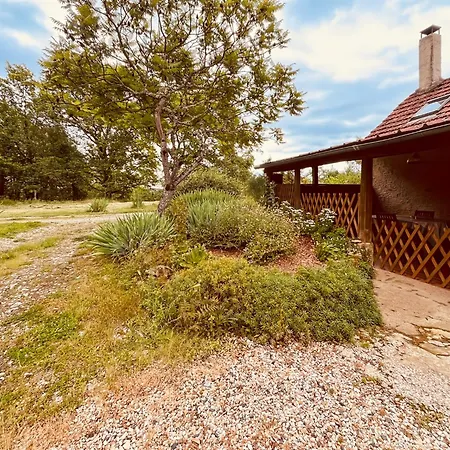 Maison Chaleureuse Au Coeur De La Nature Lascaux Dordogne 4 Pers *