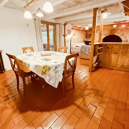 Maison Chaleureuse Au Coeur De La Nature Lascaux Dordogne 4 Pers