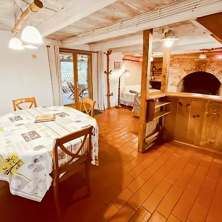 Tatil Evi Maison Chaleureuse Au Coeur De La Nature Lascaux Dordogne 4 Pers